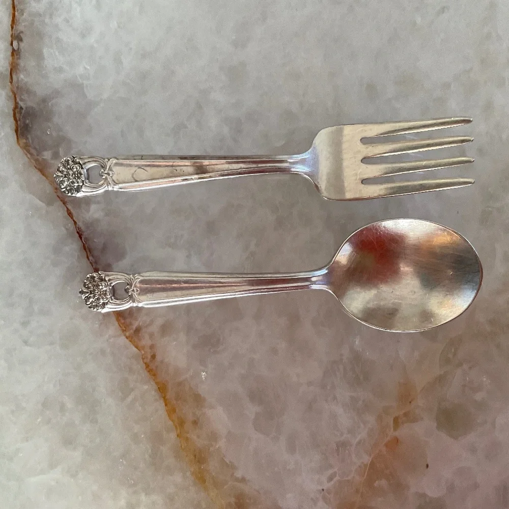 Rogers Bros Silverplate Baby Silverware - Picture 2 of 4